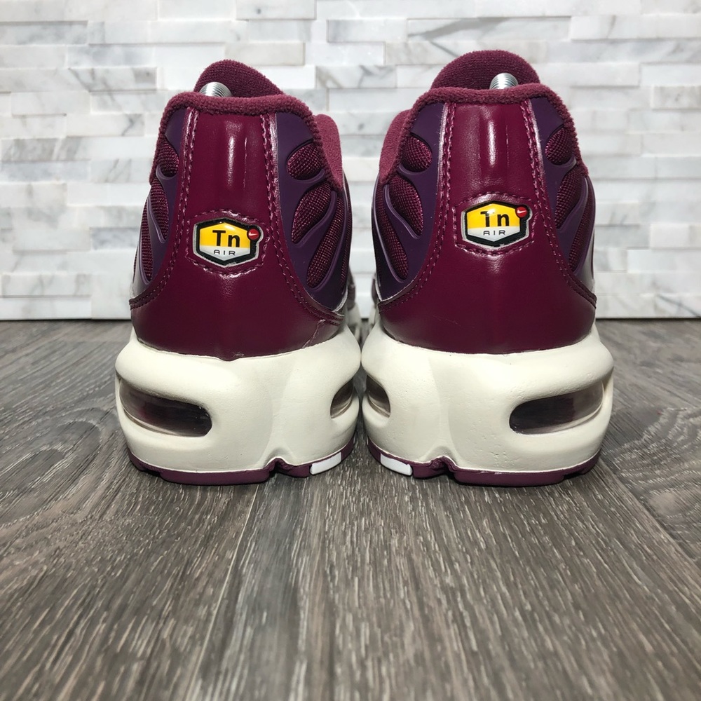 NWOT Nike Air Max Plus TN Bordeaux - Picture 5 of 8